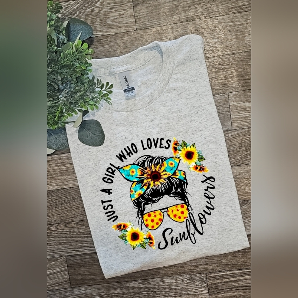 Cute just a girl who loves sunflowers popular fall Sunflower tee